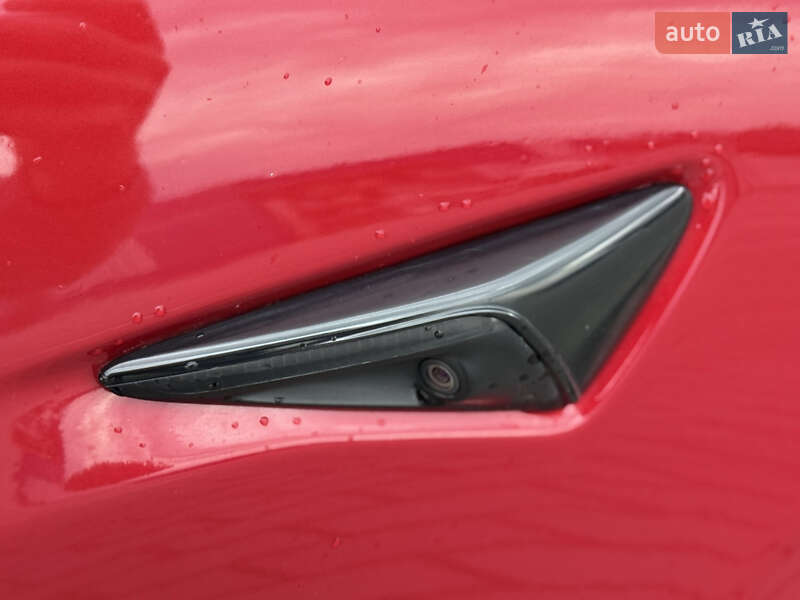 Седан Tesla Model 3 2020 в Коломые