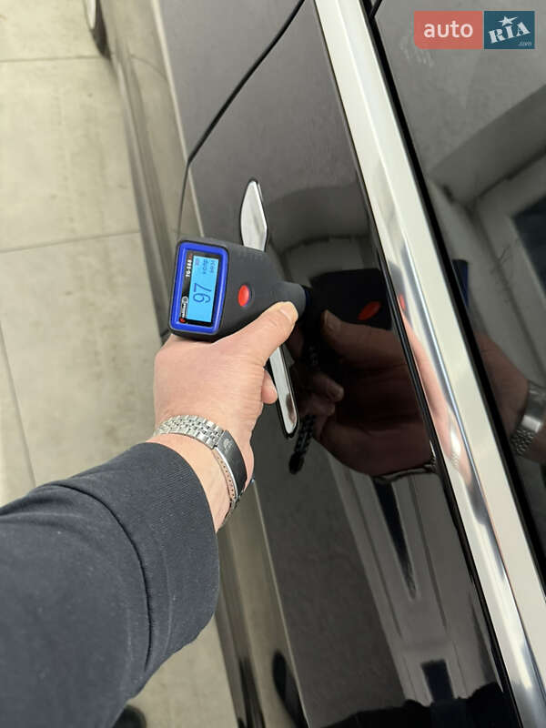 Седан Tesla Model 3 2018 в Умани