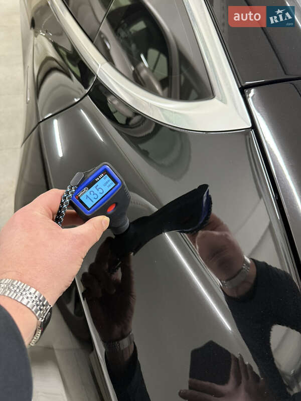 Седан Tesla Model 3 2018 в Умани
