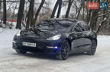 Седан Tesla Model 3 2019 в Владимире