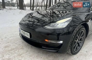 Седан Tesla Model 3 2019 в 