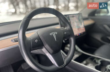 Седан Tesla Model 3 2019 в Владимире