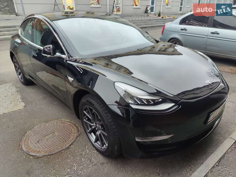 Tesla Model 3 2018