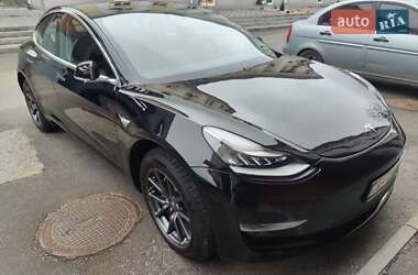 Седан Tesla Model 3 2018 в 