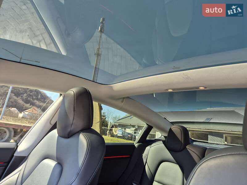 Седан Tesla Model 3 2020 в Мукачевому фото 24 Седан Tesla Model 3 2020 в Мукачевому
