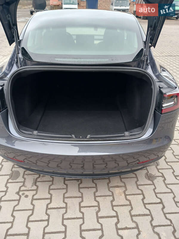Седан Tesla Model 3 2019 в Коломые