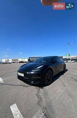 Седан Tesla Model 3 2021 в Києві