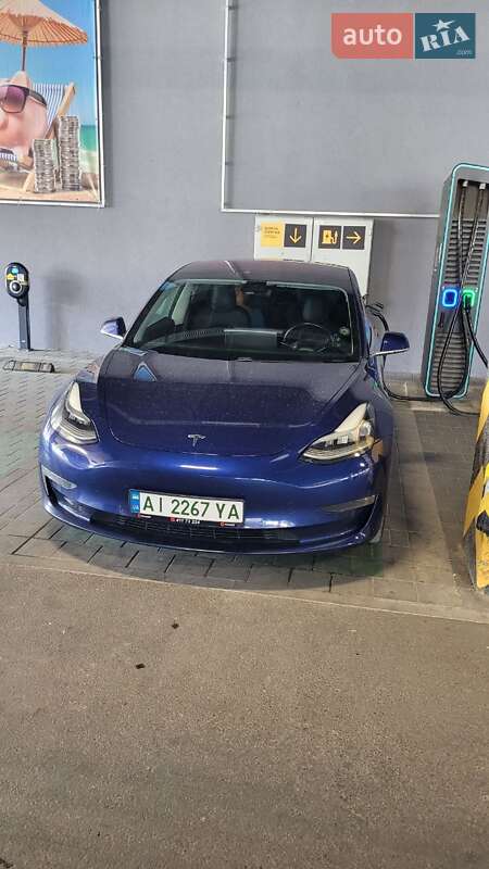Седан Tesla Model 3 2019 в Киеве