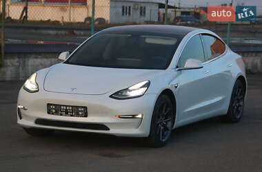 Седан Tesla Model 3 2019 в Вінниці