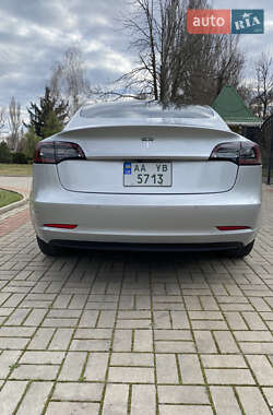 Седан Tesla Model 3 2018 в 
