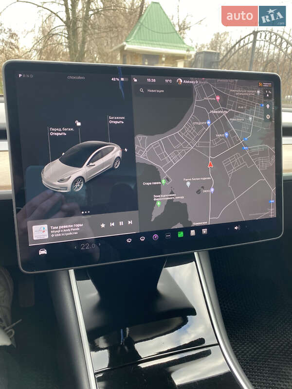 Седан Tesla Model 3 2018 в Никополе