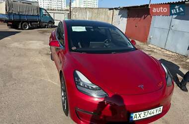 Седан Tesla Model 3 2019 в 
