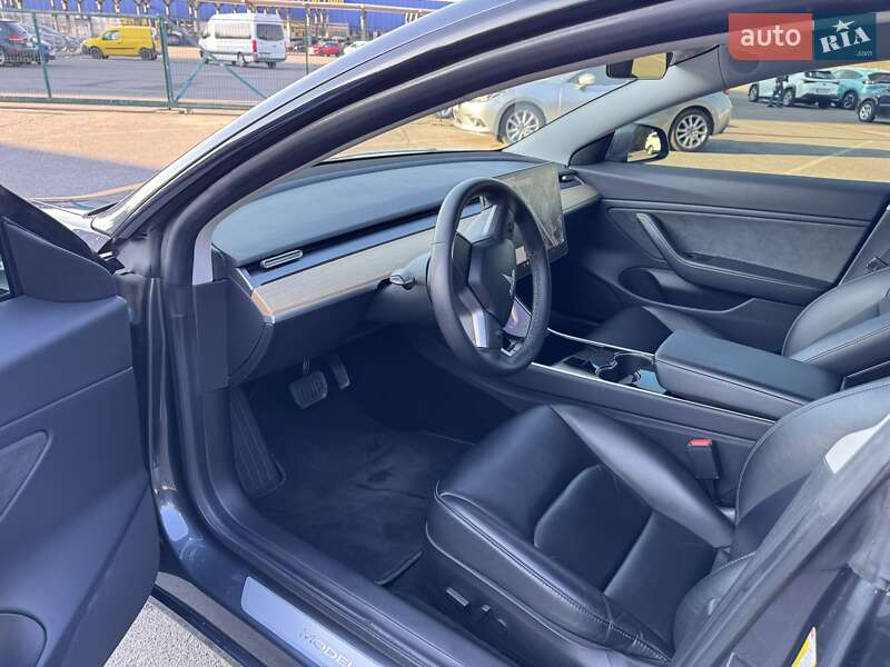 Седан Tesla Model 3 2019 в Львове фото 13 Седан Tesla Model 3 2019 в Львове