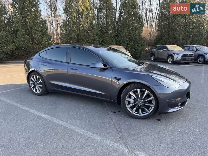 Седан Tesla Model 3 2019 в Львове фото 14 Седан Tesla Model 3 2019 в Львове