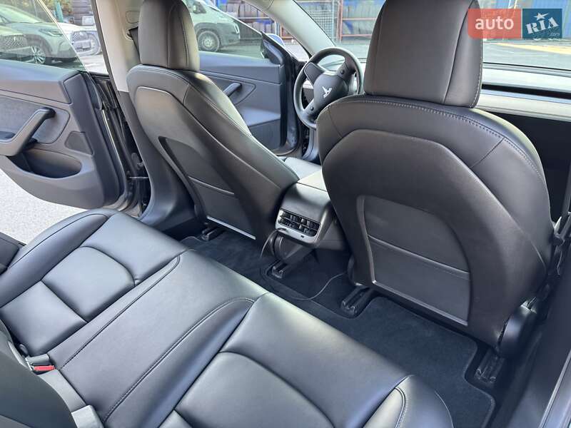 Седан Tesla Model 3 2019 в Львове фото 17 Седан Tesla Model 3 2019 в Львове