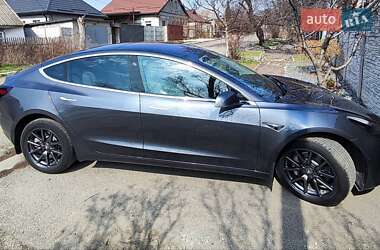 Седан Tesla Model 3 2018 в Днепре