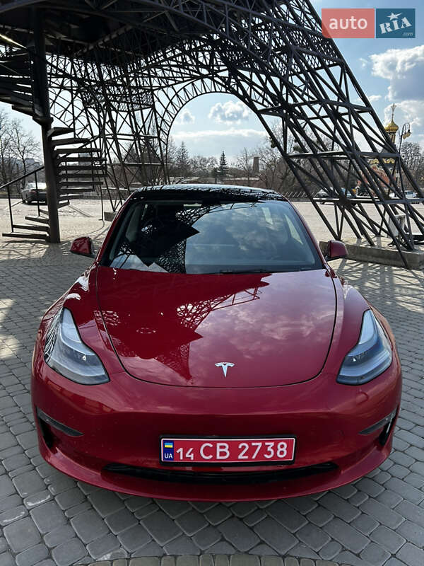 Седан Tesla Model 3 2022 в Харькове