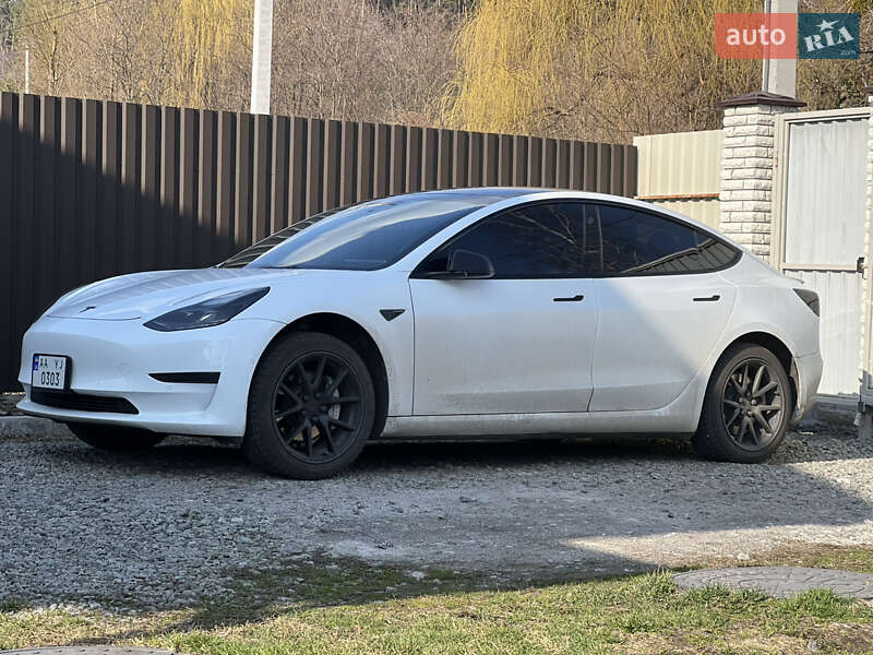Tesla Model 3 2021