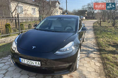 Седан Tesla Model 3 2018 в 