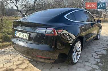 Седан Tesla Model 3 2018 в 