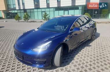 Седан Tesla Model 3 2018 в 