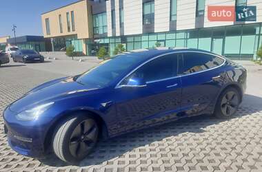 Седан Tesla Model 3 2018 в 