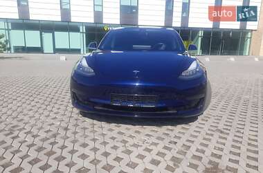 Седан Tesla Model 3 2018 в 