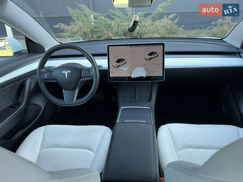Седан Tesla Model 3 2021 в Білій Церкві