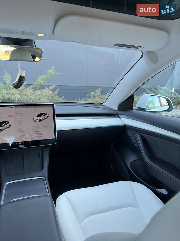 Седан Tesla Model 3 2021 в Білій Церкві