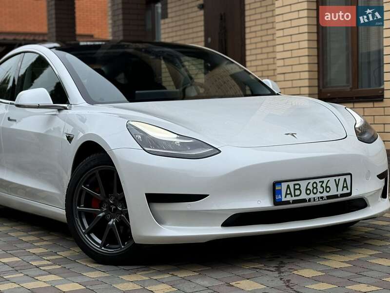 Tesla Model 3 2020