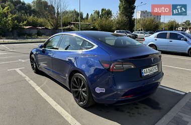 Седан Tesla Model 3 2019 в 
