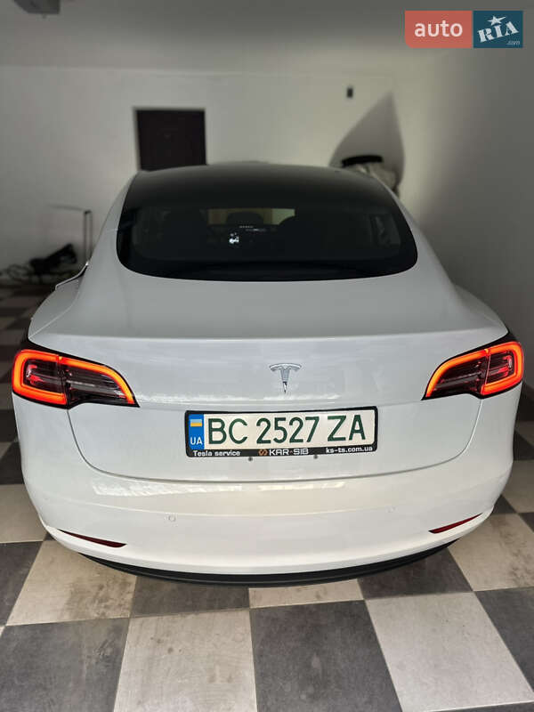 Седан Tesla Model 3 2018 в Львове фото 15 Седан Tesla Model 3 2018 в Львове
