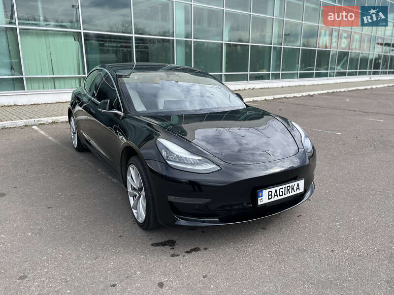 Tesla Model 3 2018