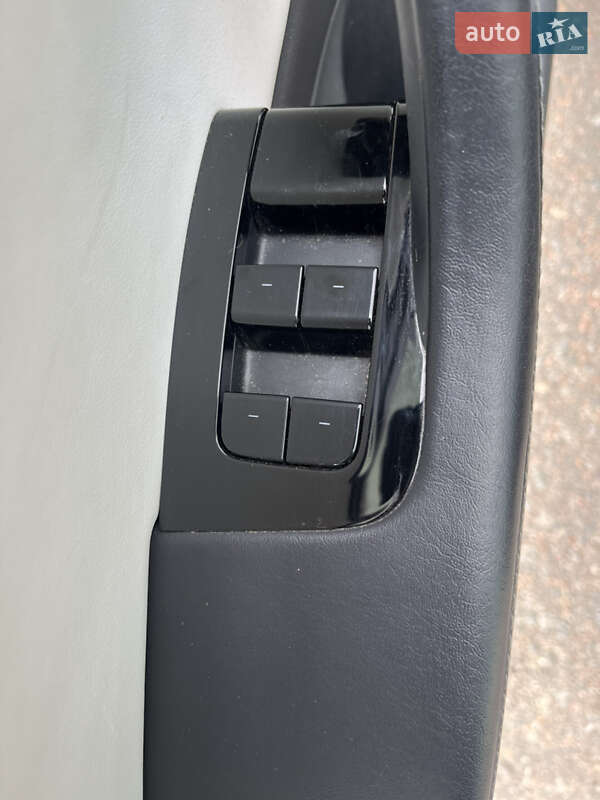 Седан Tesla Model 3 2018 в Николаеве фото 16 Седан Tesla Model 3 2018 в Николаеве