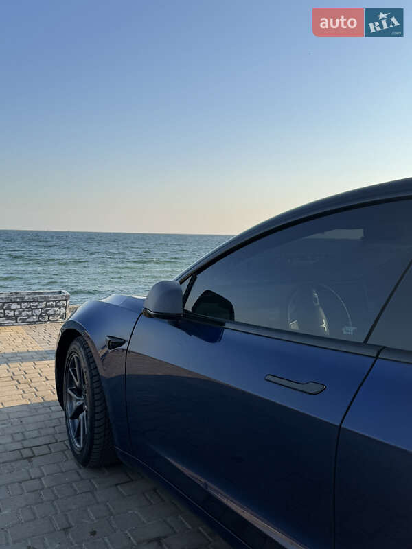 Tesla Model 3 2020