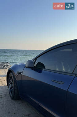 Седан Tesla Model 3 2020 в 