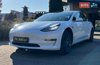 Седан Tesla Model 3 2018 в 
