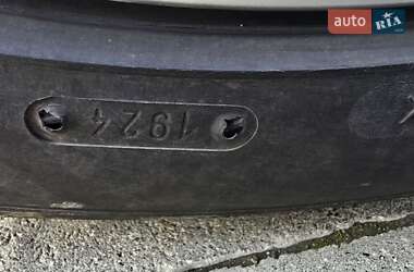Седан Tesla Model 3 2020 в 