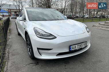 Седан Tesla Model 3 2019 в Києві