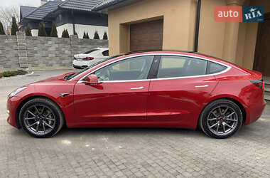 Седан Tesla Model 3 2019 в Самборе