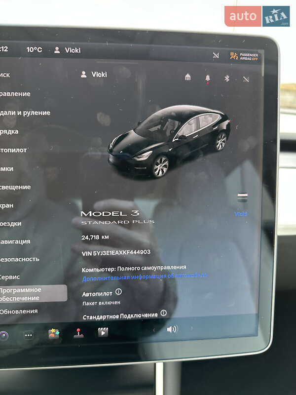 Седан Tesla Model 3 2019 в Виннице