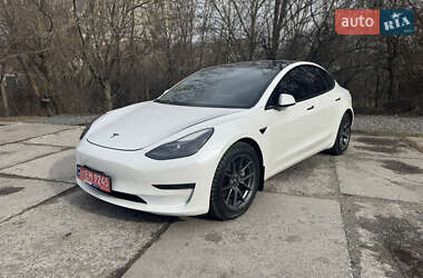 tesla model-3 2021 в Шепетівка від професійного продавця Валерій