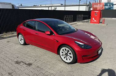Седан Tesla Model 3 2022 в Львове