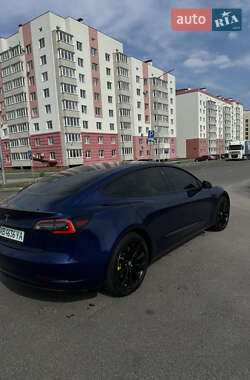 Седан Tesla Model 3 2019 в 