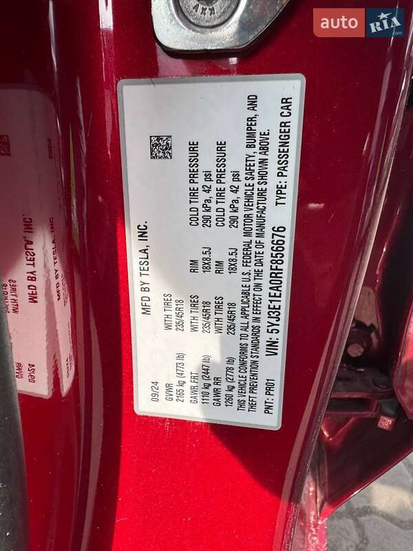 Седан Tesla Model 3 2024 в Львове