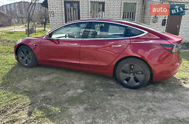 Седан Tesla Model 3 2019 в 