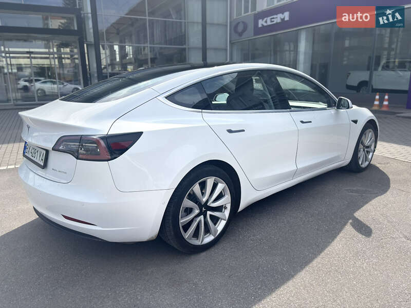 Седан Tesla Model 3 2020 в Хмельницком
