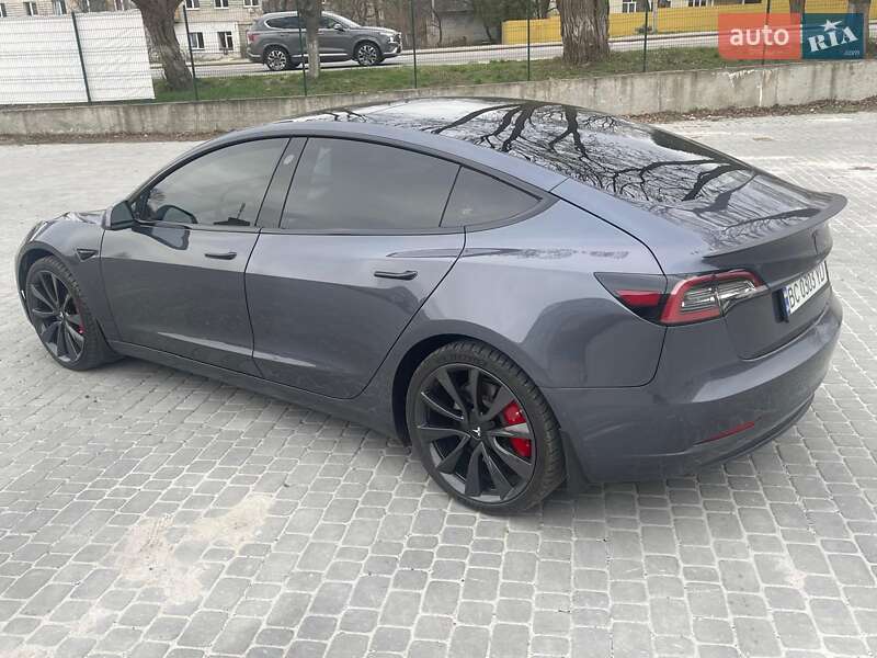 Седан Tesla Model 3 2019 в Львові фото 9 Седан Tesla Model 3 2019 в Львові