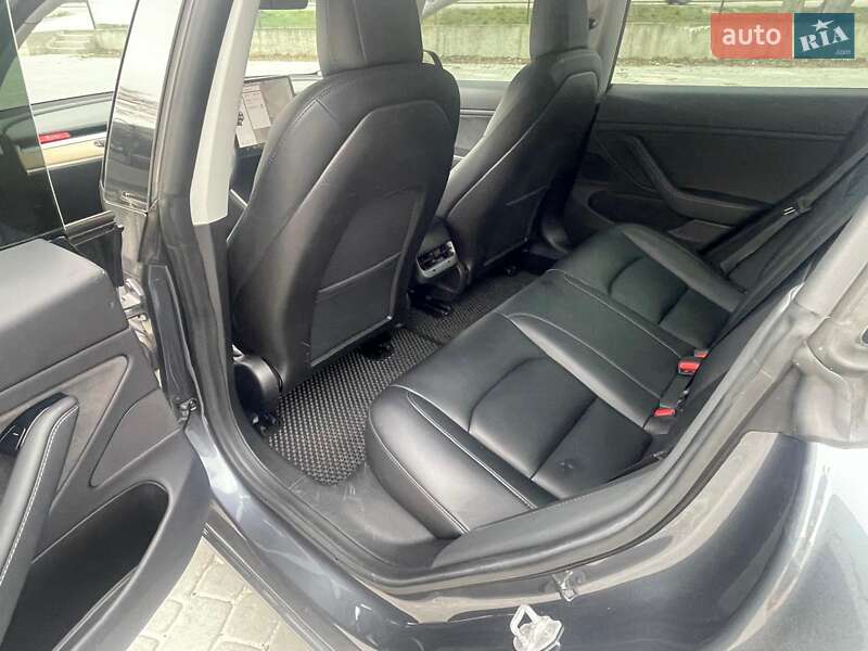 Седан Tesla Model 3 2019 в Львові фото 13 Седан Tesla Model 3 2019 в Львові