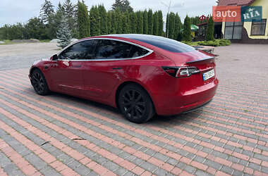 Седан Tesla Model 3 2018 в 